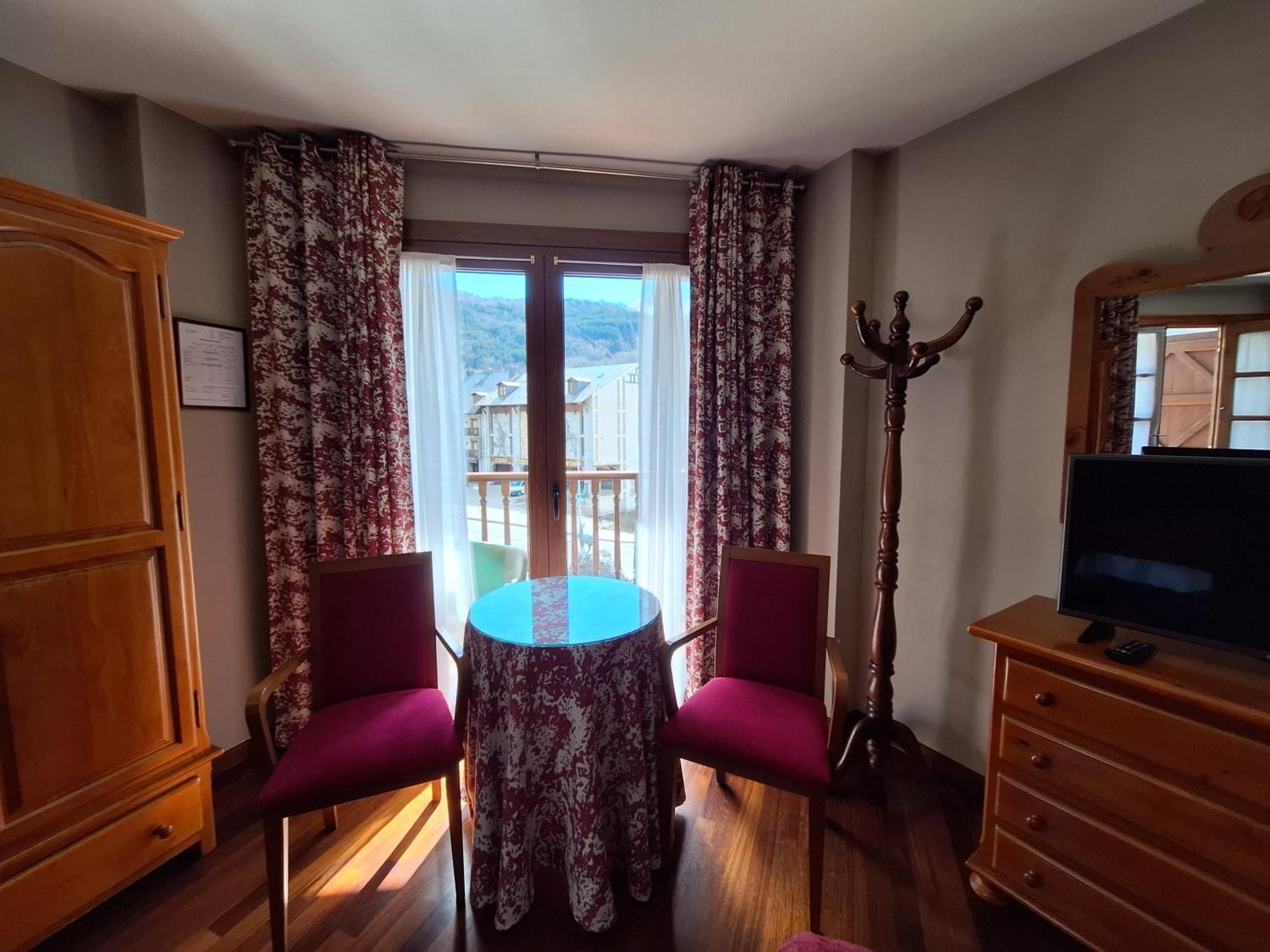 Hotel Aragueells Benasque Eksteriør billede